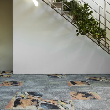 Milliken Comfortable Concrete Retold Urban Energy TractionBack 50x50 cm