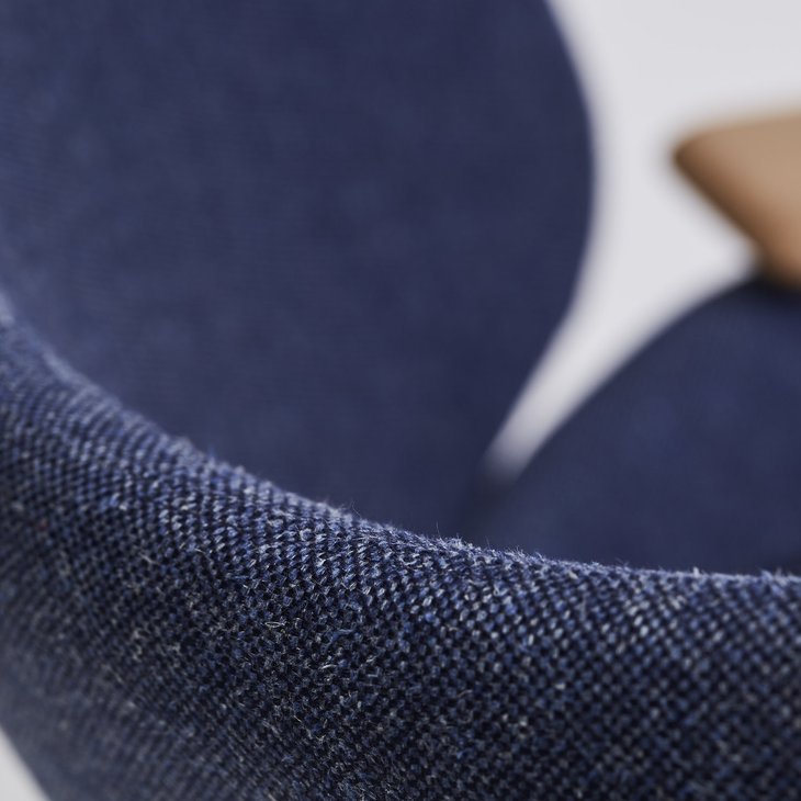 Huonekalukangas Camira Silk